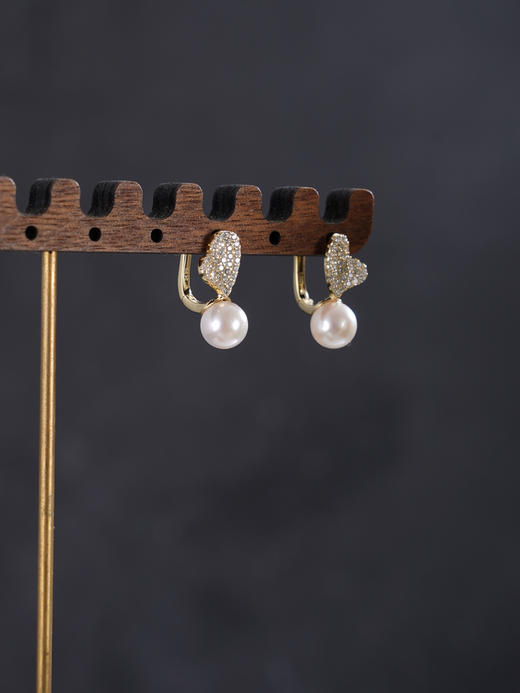 子佩集【珠爱华章】银S925珍珠惜王妃耳钉【XXED018】6mm珠爱心镀金扣环2601 商品图6