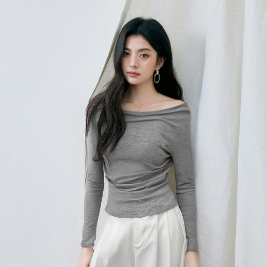 【商场同款】诗凡黎流行荡领打底衫2025秋新款长袖T恤女3G8200881 商品图4