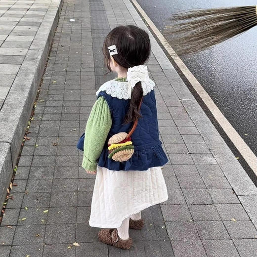【亲肤柔软材质❗️清新可爱高级】女童韩系套装2025秋冬新款儿童花边领加绒马甲宝宝毛衣夹棉半身裙。jc 商品图3