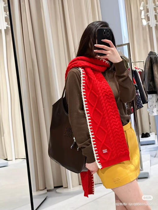 16-9 极限特惠 独家圆正 miu新年限定 初剪羊毛山羊绒混纺 学院范复古绞花 长款围巾 商品图1