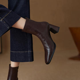 【预售5天】法式复古美拉德棕色弹力瘦瘦短靴秋冬新款时尚方头粗跟高跟单靴b7296