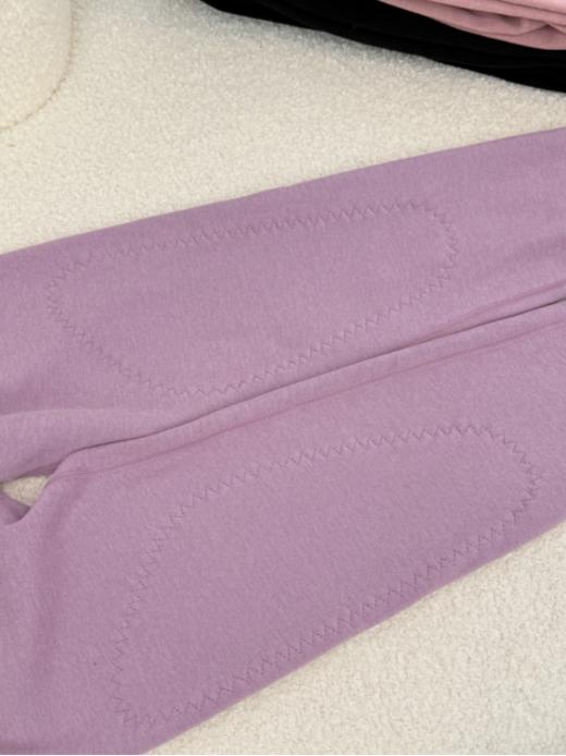 🌸【预售5天】采用自发热面料 ，无骨拼接的做工工艺，耐穿不起球💖大牌品质，值得信赖 ！【 女款（A1199）草本初色加厚暖绒锁温护膝亲肤裤情侣款 】👏 商品图5