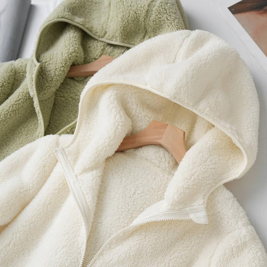 女士长绒摇粒绒保暖连帽外套 商品图7