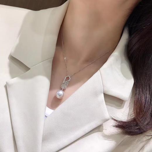 【私席真珠·新年盛宴】18K金镶钻白珍珠吊坠，13-14mm，圆（孤品） 商品图1