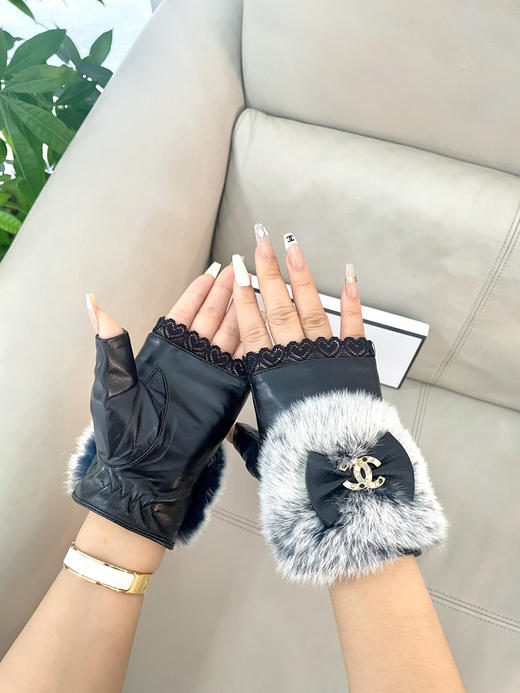 秋冬特惠💰240 香奈儿女士新款高档毛呢短款手套选用进口小羊皮 商品图8
