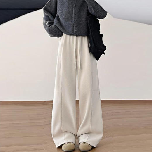 【合作款】垂感灯芯绒弯刀阔腿裤 商品图3