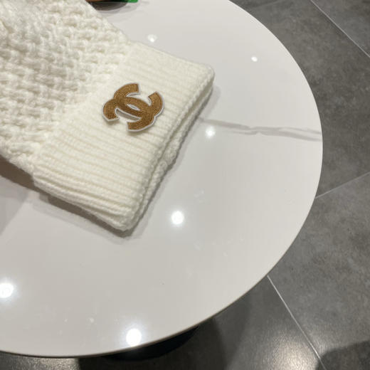 秋冬特惠💰180 香奈儿针织帽，菠萝纹理设计，金色双C标志点缀 商品图3