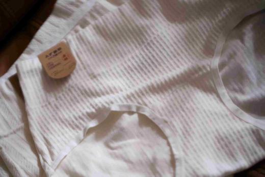 猫太推荐—猫太推荐---7A级A类原棉内裤 裸感无痕内裤 全棉抗菌高腰（4条入） 商品图1