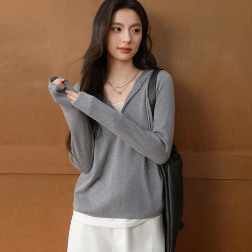 【严选】诗凡黎假两件连帽套头针织衫2026春新款半拉链设计毛衣长袖上衣女7H1231121 商品图0