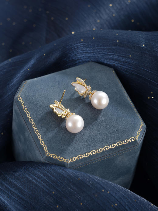 子佩集【蝶梦星河】银S925珍珠惜王妃耳钉【MLEH017】9.5mm珠镀金白贝母蝴蝶2601 商品图2