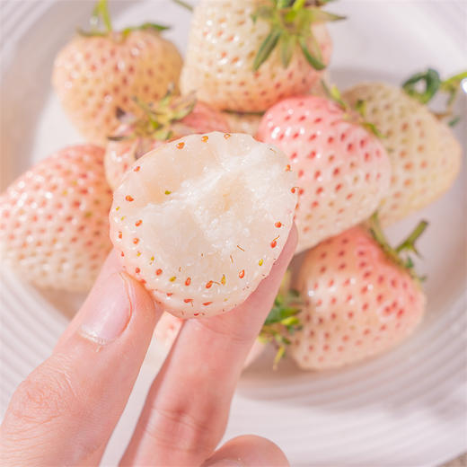 【淡雪草莓】 清甜娇嫩，微带果酸（京东，顺丰随机发货） 商品图4