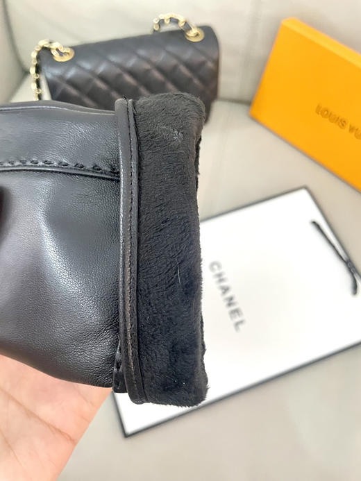 秋冬特惠💰230 LV新款触屏手套 男士手套 高档羊皮手套 商品图4