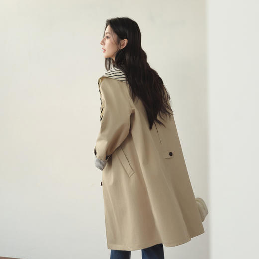【严选】诗凡黎韩系格纹翻边通勤风衣2026春新款复古感翻领经典浅卡其外套7H1260171 商品图4