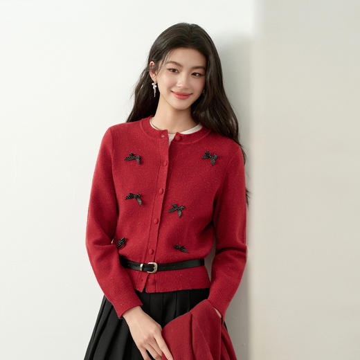 【严选】诗凡黎韩系圆领针织开衫蝴蝶结装饰2026春新款金银丝鎏光时尚毛衣7H1430651 商品图4