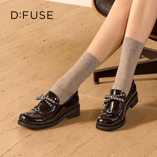 Dfuse迪芙斯2026春季新款方头蝴蝶结甜酷漆皮深口鞋舒适乐福鞋女鞋DFE1112044 商品图0