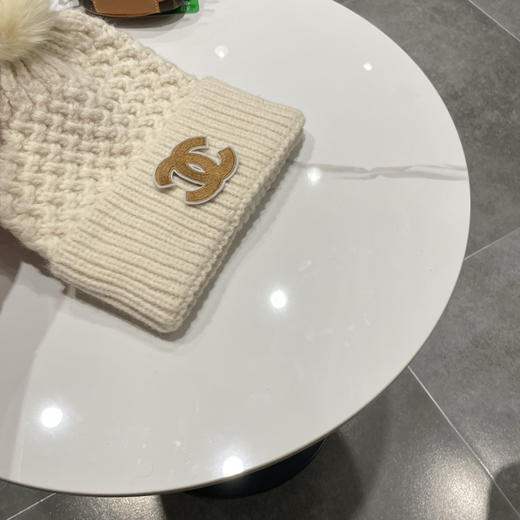 秋冬特惠💰180 香奈儿针织帽，菠萝纹理设计，金色双C标志点缀 商品图3