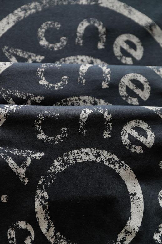 假两件长袖tee，胸口字母印花。复古做旧破洞水洗圆领上衣E010658 商品图13