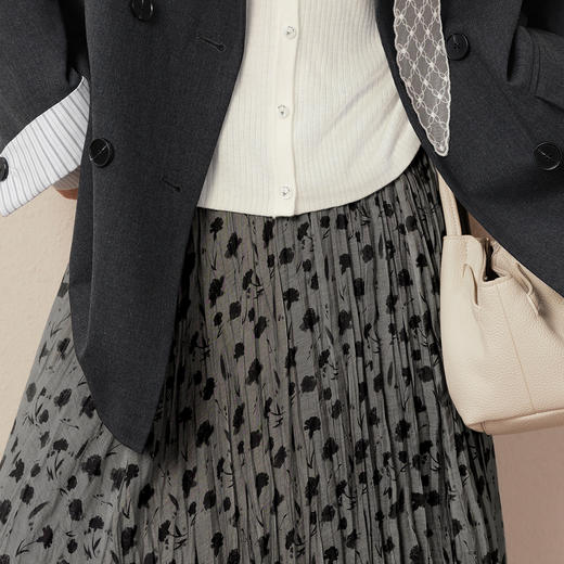 【商场同款】诗凡黎浪漫碎花百褶裙2025秋新款度假长裙3G8241491 商品图3