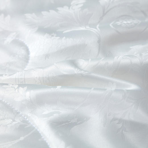 富安娜桑蚕丝大提花被锦瑟年华230*229cm【分仓直发，72小时发货，周末节假日不发货】 商品图5