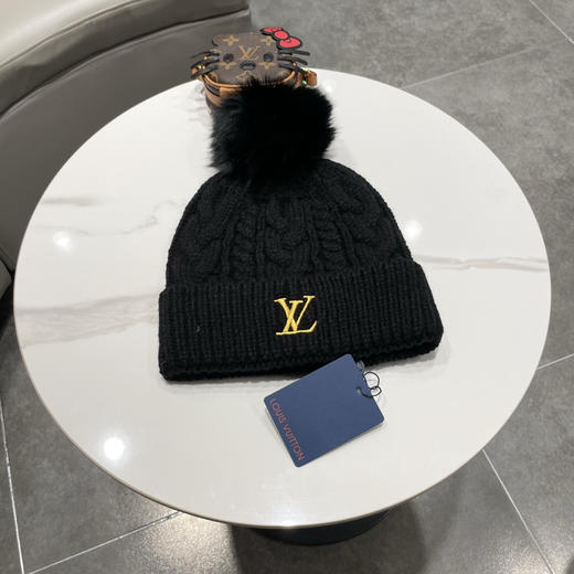 秋冬特惠💰180 LV针织帽，经典麻花编织设计 商品图0