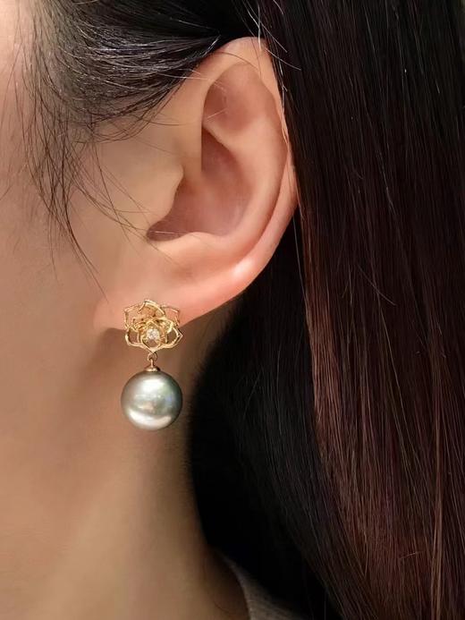 【私席真珠·新年盛宴】18K金镶钻黑珍珠耳针，11-12mm珠，圆（孤品） 商品图2