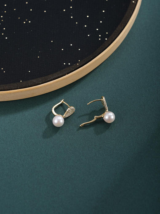 子佩集【珠爱华章】银S925珍珠惜王妃耳钉【XXED018】6mm珠爱心镀金扣环2601 商品图5