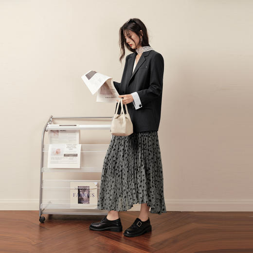 【商场同款】诗凡黎浪漫碎花百褶裙2025秋新款度假长裙3G8241491 商品图1