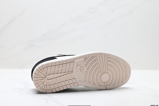 耐克乔丹Air Jordan 1 Low经典百搭低帮休闲板鞋DC0774-003男女鞋 商品图8