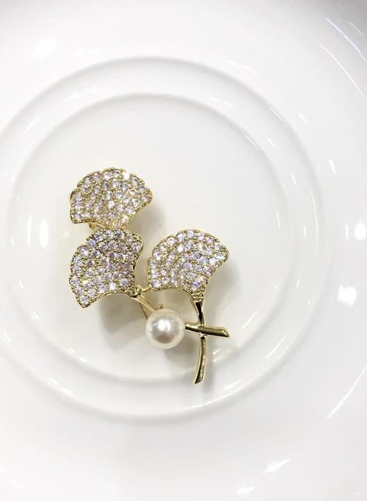 【私席真珠·新年盛宴】AKOYA胸针 合金镶嵌锆石7-8mm 近圆 商品图2