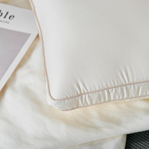 富安娜卡洛斯乐享复合乳胶枕70*45cm【分仓直发，72小时发货，周末节假日不发货】 商品图4