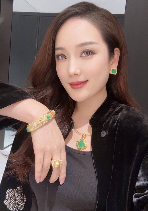 GAONAS  女士贵气绿花金色项链11681DG 商品图4