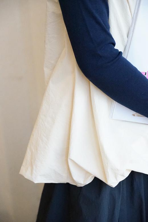 apuntob 米白背心上衣 商品图3