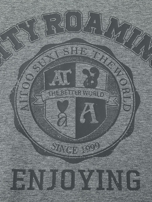 花灰色圆领宽松卫衣 复古徽章字母印花落肩袖休闲显瘦秋冬通勤日常百搭套头上衣 商品图2