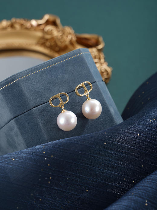 子佩集【‌简愫】银S925珍珠惜王妃耳钉【MLEH009】10.5mm珠镀金日字扣2601 商品图2
