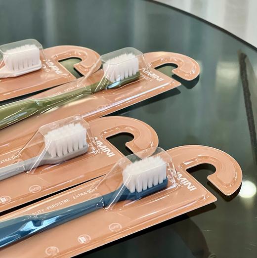 59.9到手16支‼️非转基因环保玉米淀粉牙刷【AIMINI艾米尼®玉米淀粉羽柔牙刷】非转基因玉米🌽德国进口0.1mm抑菌羽柔刷毛，刷牙也能成为spa级体验 商品图1