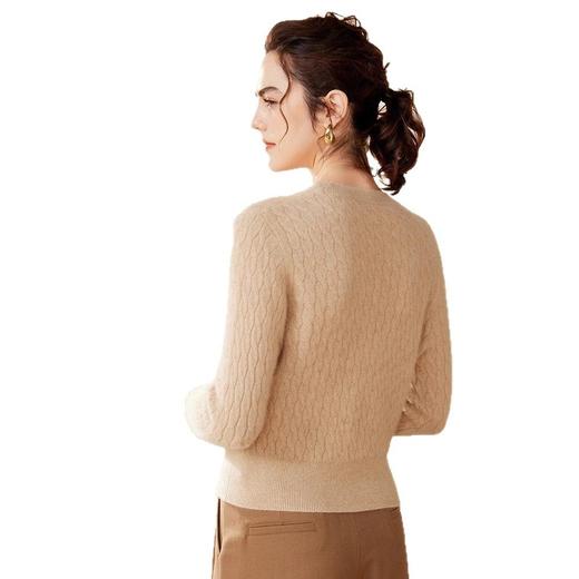 「高货rig」全新升级【铂金会员514/天猫689/差价175】(11152)洛诗琳气质保暖羊绒上衣2026新款圆领宽松扭花针织毛衣女 商品图4