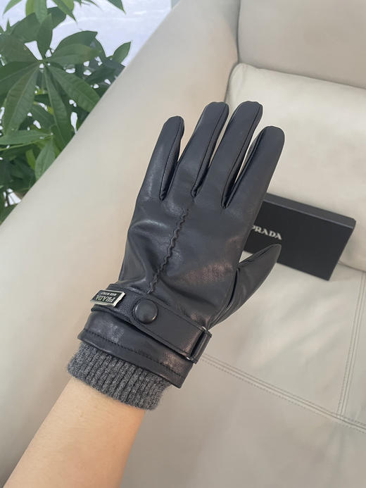 秋冬特惠💰240 普拉达新款触屏手套 男士手套 高档羊皮手套 商品图7