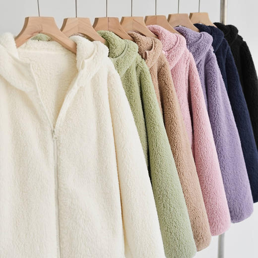 女士长绒摇粒绒保暖连帽外套 商品图1