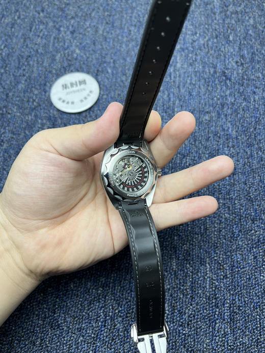 OMEGA欧米茄 海马150米系列Aqua Terra 150米运动腕表 "黑海马" 男士腕表
【机芯】搭载进口西铁城 商品图6