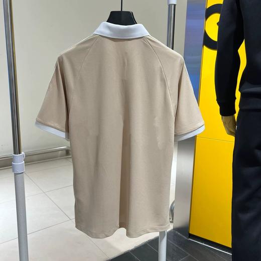 早秋新款男士短袖上衣来啦！渠道高品质❗️一件经典款老钱风十足的短袖T恤，多了点细节，多了点精致，这就足以让你stand out了！ 商品图5