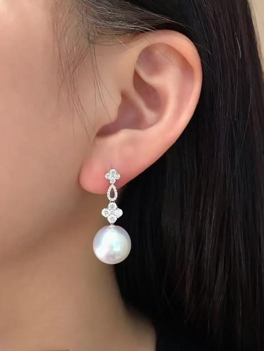 【私席真珠·新年盛宴】极光大澳白套装18K白镶钻白珍珠耳针+18K金镶钻白珍珠吊坠（不含链子） 商品图4