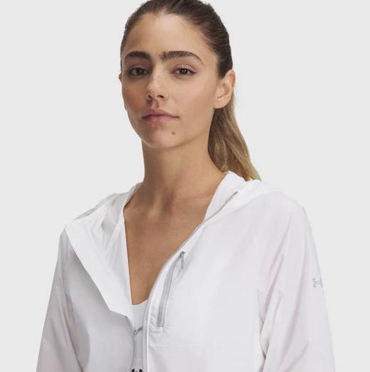 【五一尖货限时专享】
安德玛女子UA LAUNCH轻质夹克1381881-101 商品图3