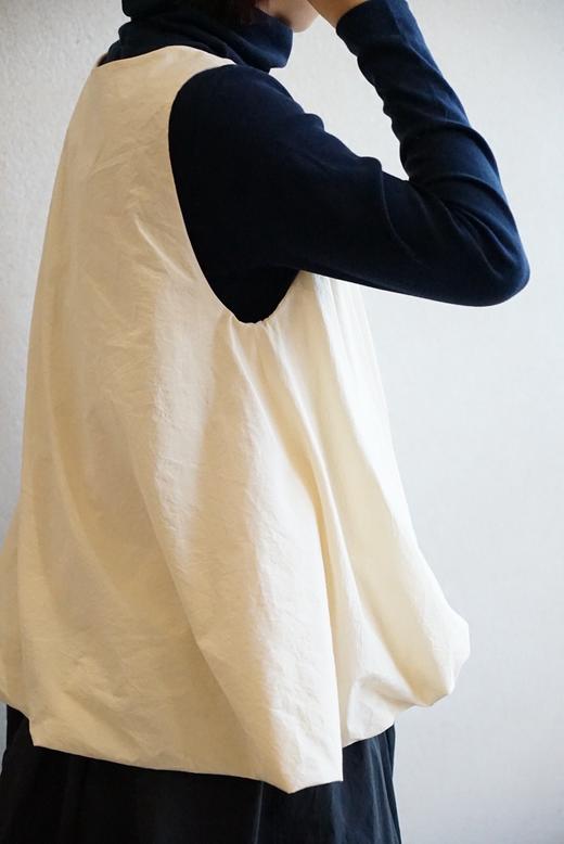 apuntob 米白背心上衣 商品图0