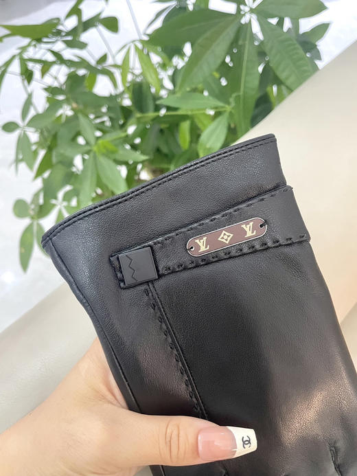 秋冬特惠💰230 LV新款触屏手套 男士手套 高档羊皮手套 商品图5