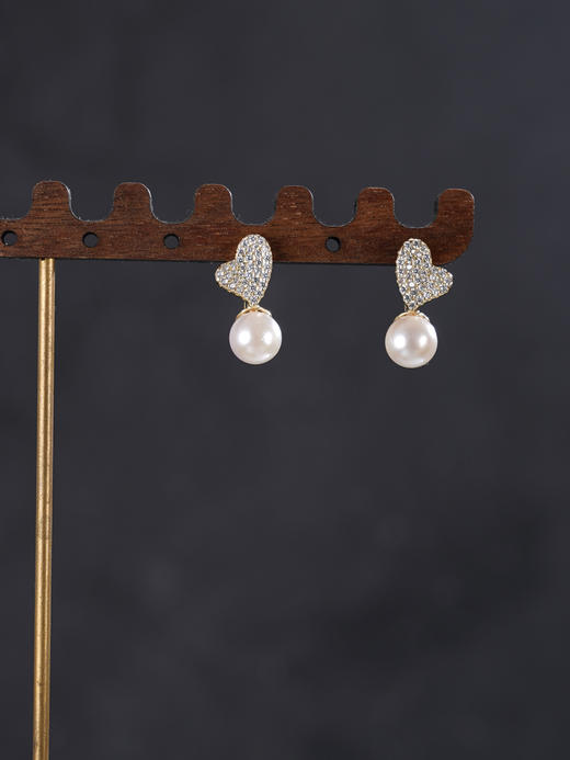 子佩集【珠爱华章】银S925珍珠惜王妃耳钉【XXED018】6mm珠爱心镀金扣环2601 商品图2