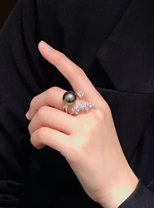 【私席真珠·新年盛宴】18K金镶钻黑珍珠戒指，12-13mm珠，圆（孤品） 商品图2