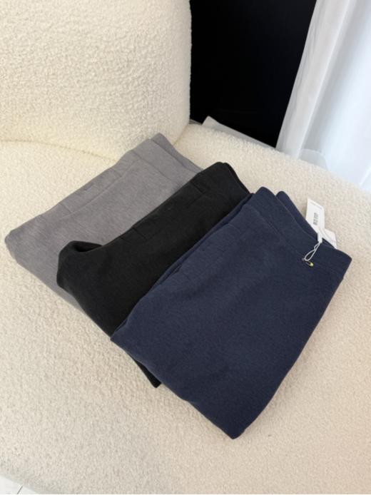 🌸【预售5天】采用自发热面料 ，无骨拼接的做工工艺，耐穿不起球💖大牌品质，值得信赖 ！【 男款（A1188）草本初色加厚暖绒锁温护膝亲肤裤情侣款 】👏 商品图2