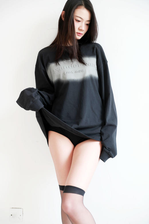 反光涂层字母tee，浮雕大印花工艺。水洗做旧宽松圆领长袖E010668 商品图7