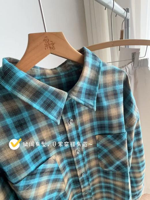 老米优品🎈3-5天。清新又复古！《蓝色调格纹oversize长袖衬衫》宽松落肩剪裁，不挑肩宽身形，显瘦效果一绝。CY260105A 商品图8