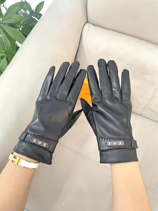 秋冬特惠💰230 LV新款触屏手套 男士手套 高档羊皮手套 商品图7